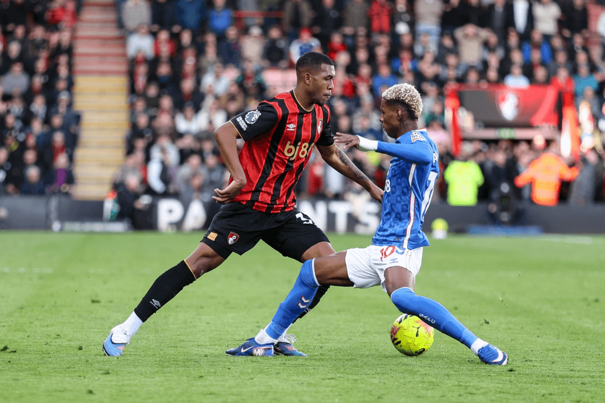 Jornal inglês destaca início de Rayan no Bournemouth e projeta futuro na Seleção